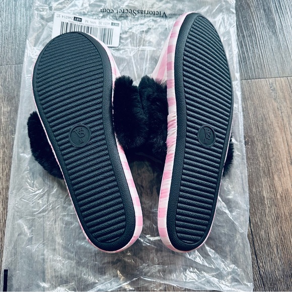 Victoria’s Secret Slippers - Picture 3 of 4